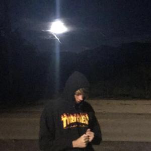 李辉操逼给他爸操了吗
